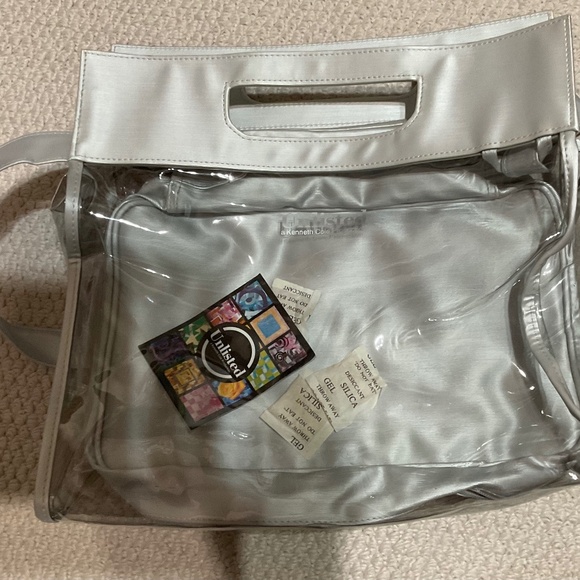 Unlisted by Kenneth Cole Silver Travel Toiletries Bag - Picture 1 of 11